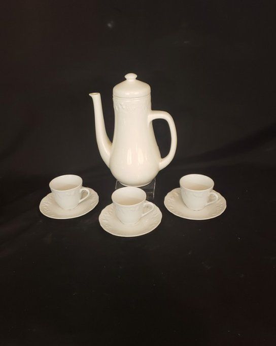  Elégant service à café en porcelaine blanche,  7 pièces, style classique  