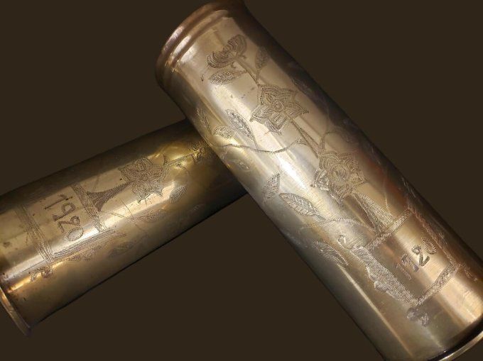 Paire de vases en douilles d’obus – Art des tranchées 1920