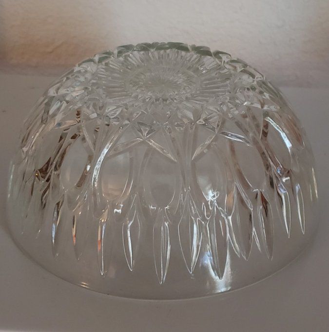Saladier en Verre Moulé à Facettes 
