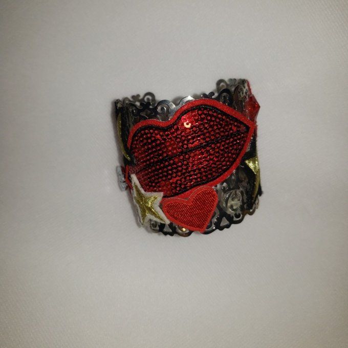 Bracelet Manchette – L’Artisanat au Poignet