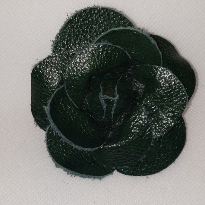 Broche Fleur en cuir  véritable - couleur verte