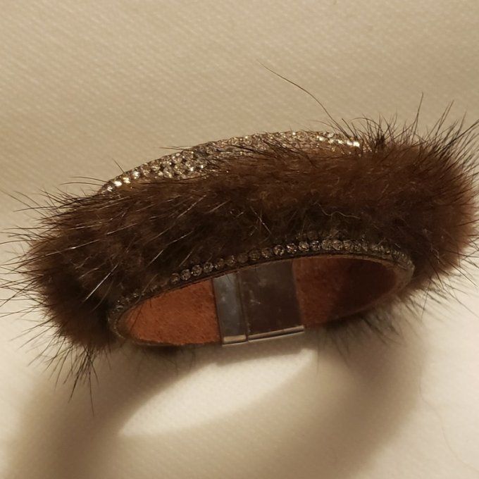 Bracelet rigide - fourrure et strass