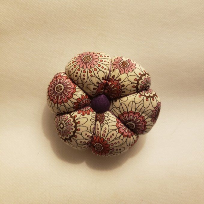 Broche Fait main, tissus chatoyant caramel foncé