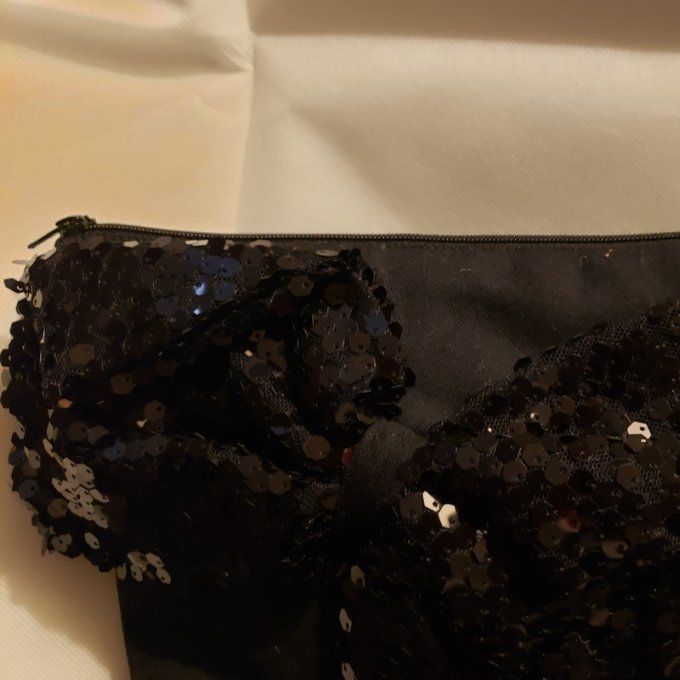 Pochette de soirée noire et pailletée- Pièce unique-