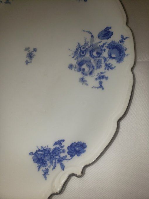Plat ovale vintage en porcelaine de Limoges décor bleu floral 