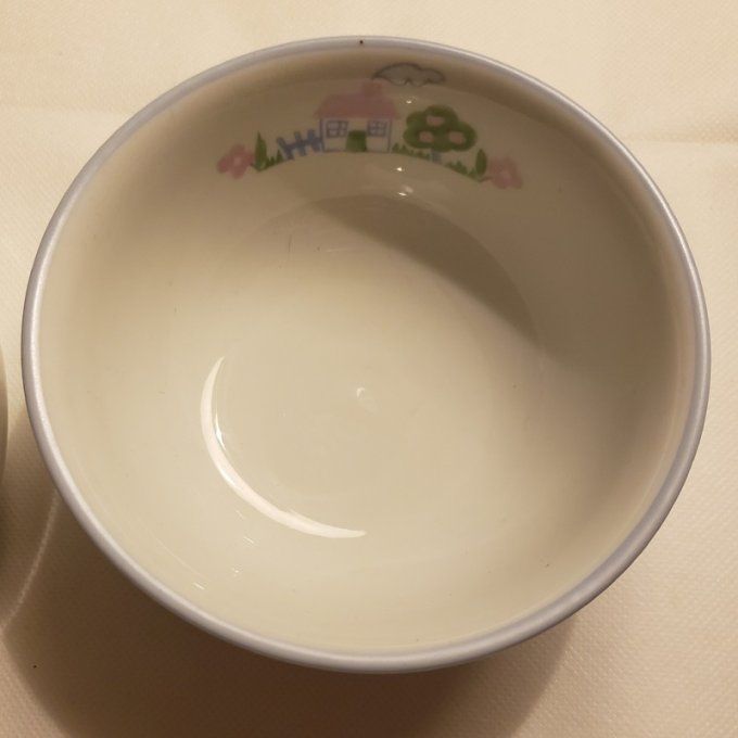 Ancienne assiette de bébé chauffante et son bol « Maison au jardin » années 80