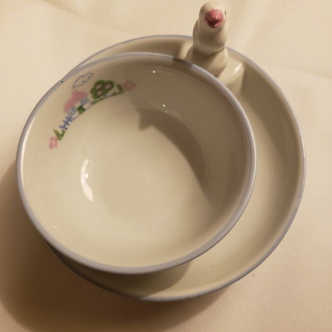 Ancienne assiette de bébé chauffante et son bol « Maison au jardin » années 80