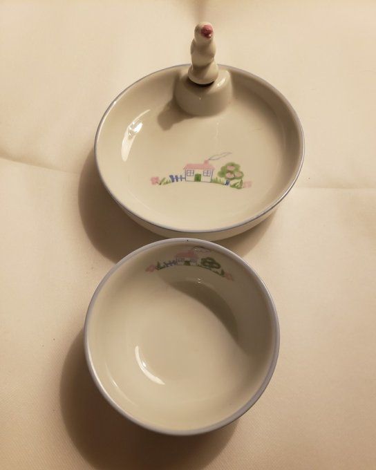 Ancienne assiette de bébé chauffante et son bol « Maison au jardin » années 80