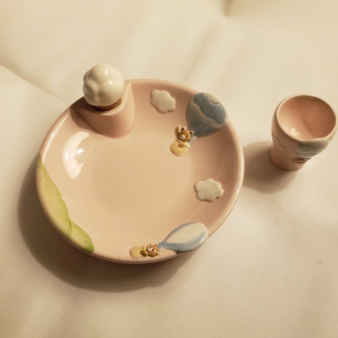 Assiette à bouillie chauffante et son coquetier « Montgolfières et oursons » années 80