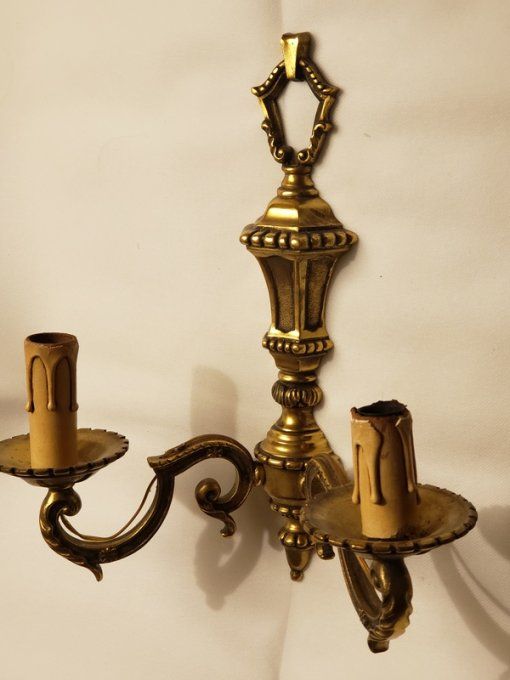 Paire d’appliques murales anciennes en laiton doré – style Louis XV / années 50
