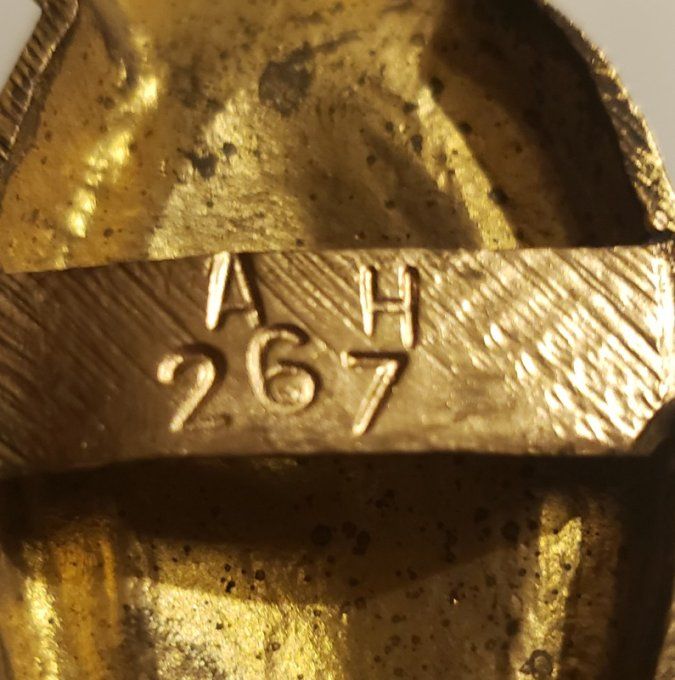  Embrasse de rideaux en bronze doré   Style Louis XVI, fin XIXe siècle