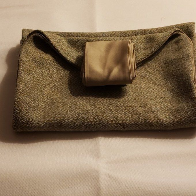 Élégante Écharpe / Étole Faite Main – Style Chic et Intemporel 