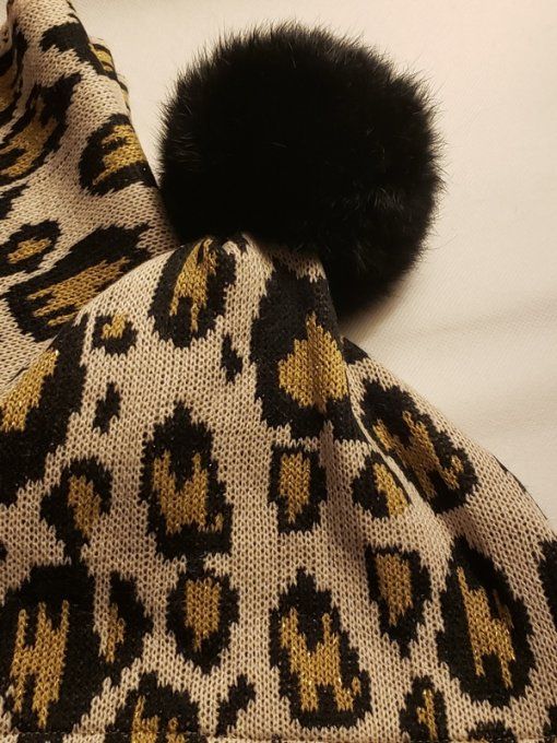 Duo Créateur motif Léopard Doré  – Snood +Bonnet à Pompon – pièces uniques -