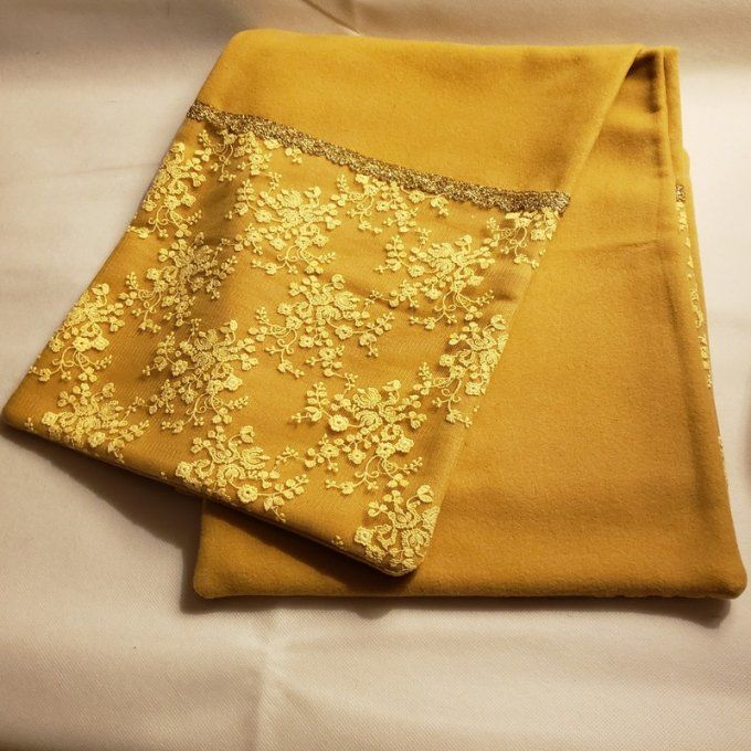 Écharpe / Étole en Drap de laine double –  Pièce unique-