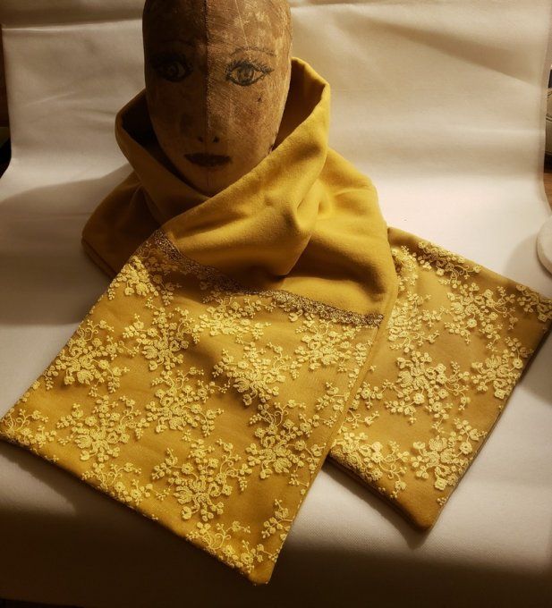 Écharpe / Étole en Drap de laine double –  Pièce unique-