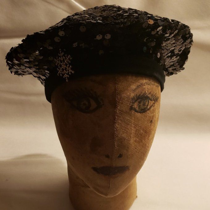 Béret chic en tissu pailleté noir - Pièce unique - Création artisanale 