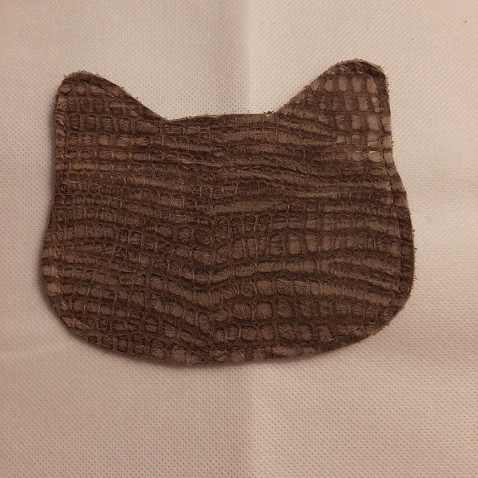 Mignon petit porte monnaie tête de chat- cuir marron clair