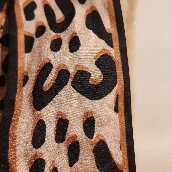 Col Fourrure et ruban soyeux