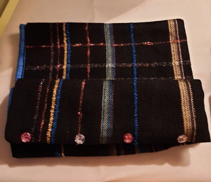 Étole–Châle–Poncho 3-en-1 en tweed et soie, fermé par boutons – Pièce unique