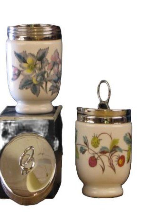 Paire de Cuiseurs à œufs vintage en porcelaine anglaise " Royal Worcester " 