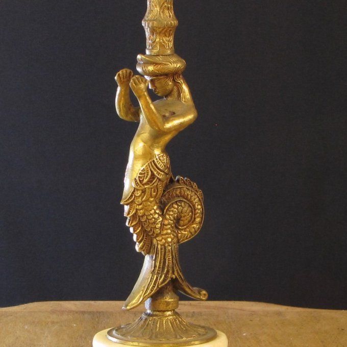 Pied de lampe ancien en bronze doré et base en marbre – motif  femme poisson stylisé