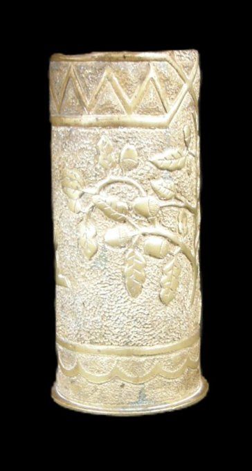 Vase dans ancienne douille d’obus calibre 77mm– Art de tranchée 1914-1918 – 