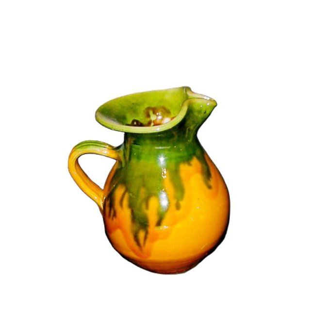 Très jolie cruche vernissée  aux couleurs typiquement provençales, vert et jaune.