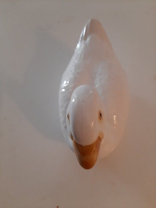 Terrine canard en porcelaine blanche – couvercle sculpté – 24 cm