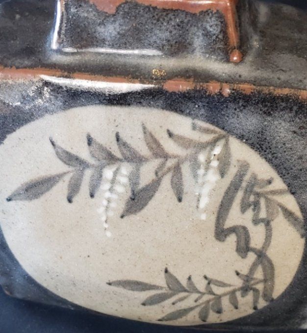 Vase rectangulaire aplati en grès chamotté 